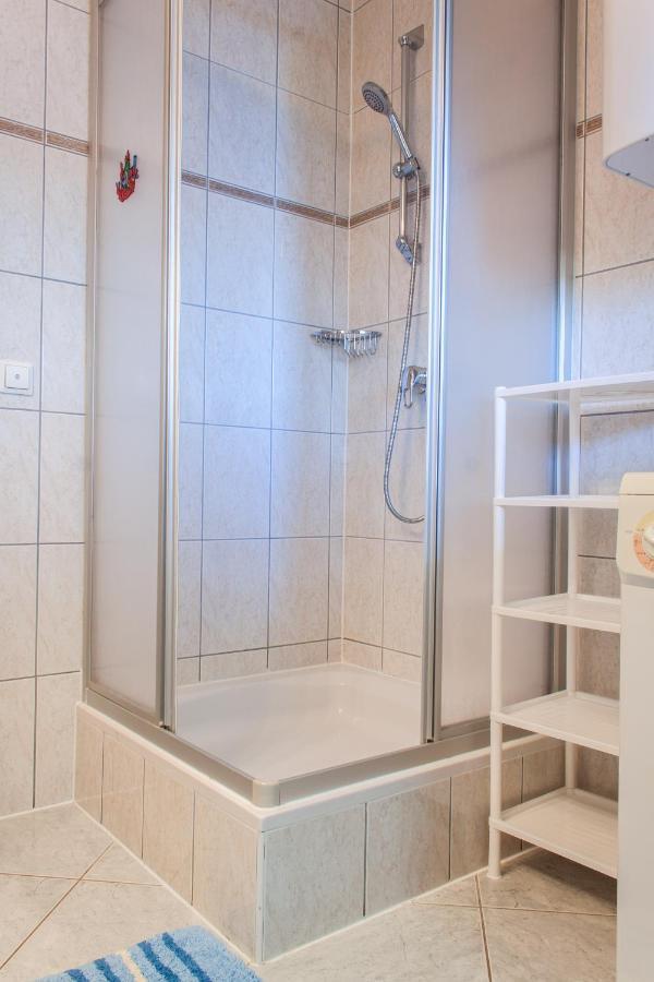 Marcel Apartment Mit Meerblick โตรกีร์ ภายนอก รูปภาพ
