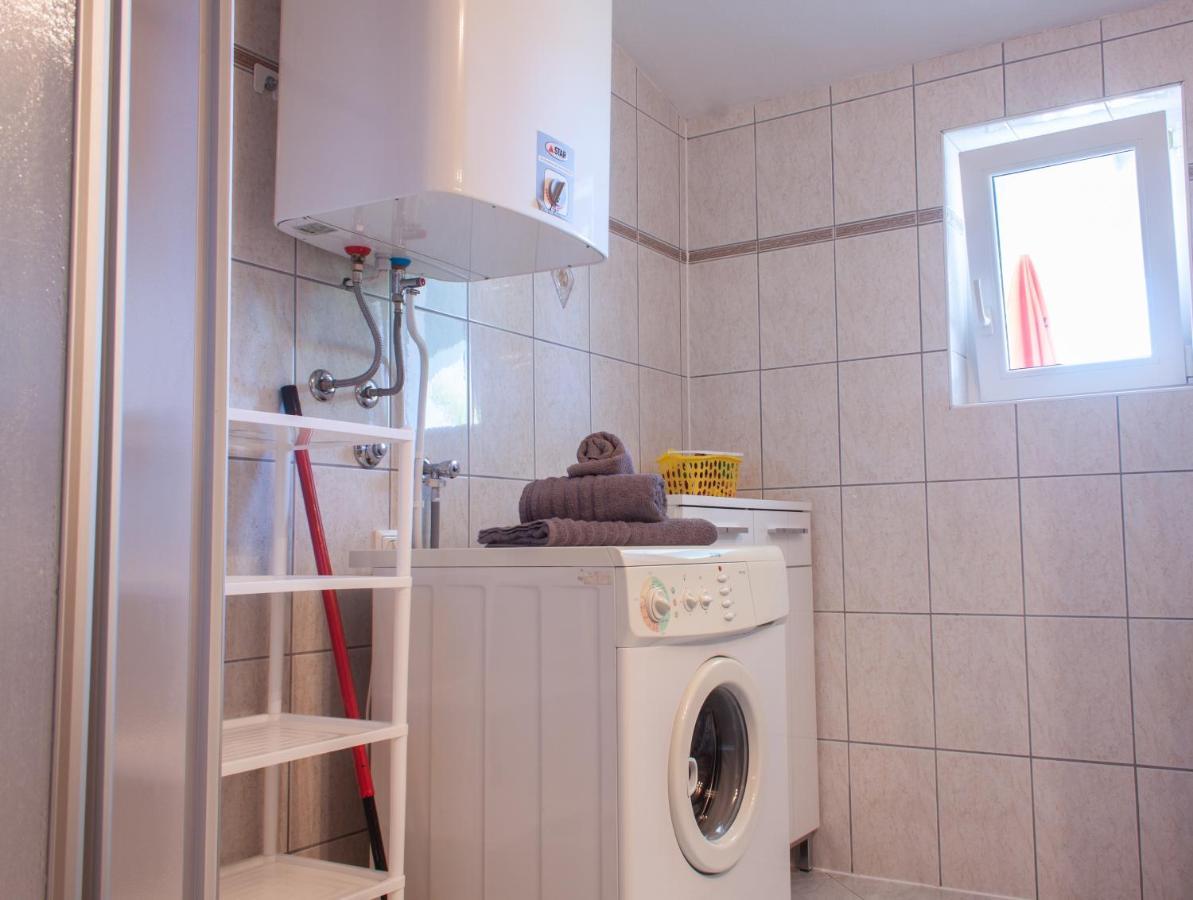 Marcel Apartment Mit Meerblick โตรกีร์ ภายนอก รูปภาพ